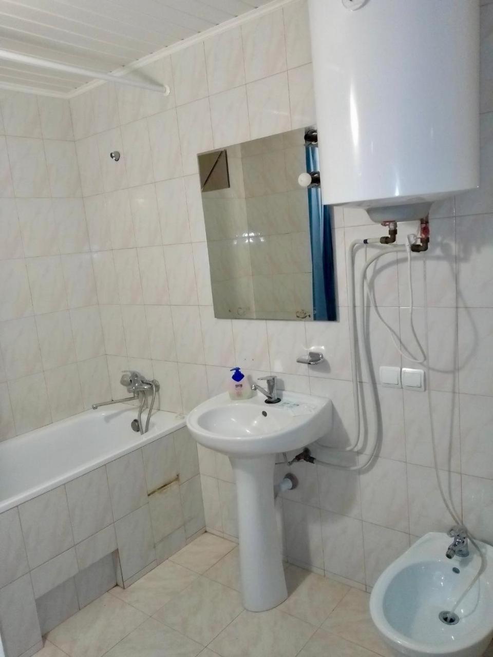 Mini Hotel Vesna นิปโปร ภายนอก รูปภาพ