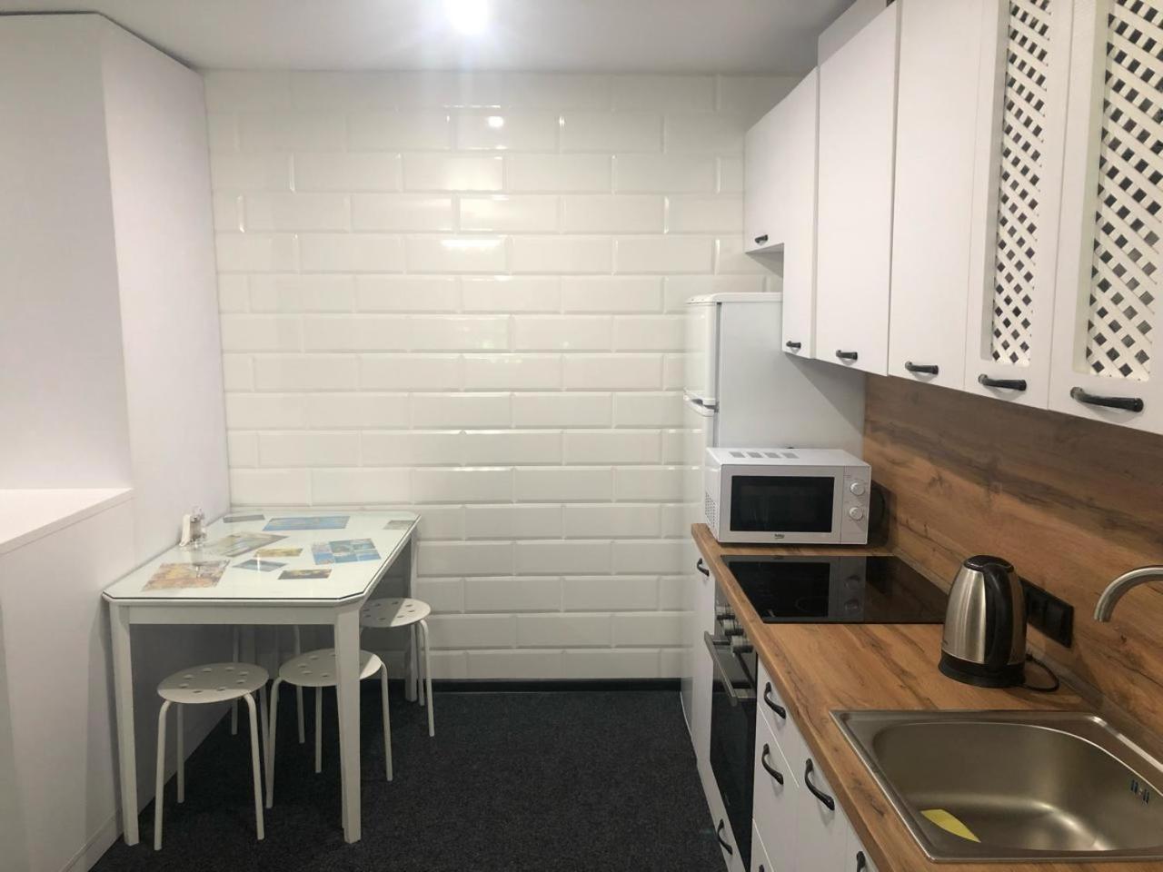 Mini Hotel Vesna นิปโปร ภายนอก รูปภาพ