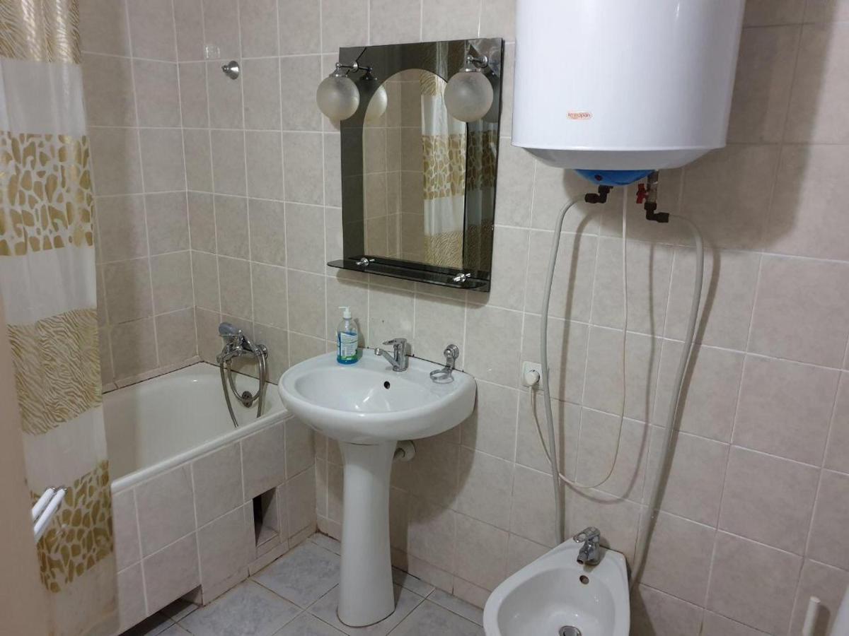 Mini Hotel Vesna นิปโปร ภายนอก รูปภาพ